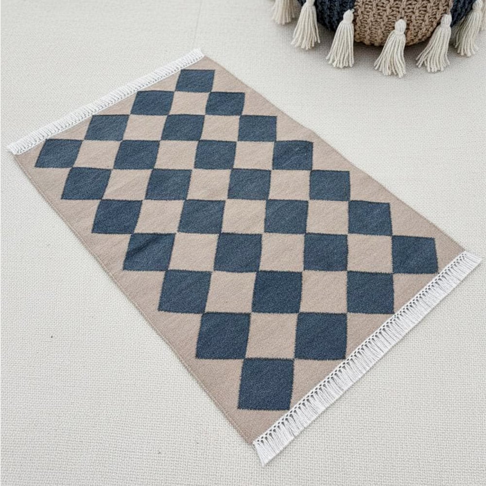 Handmade Vintage Multicolor Wool Dhurrie For Living